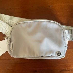 SOLD!! Lululemon belt bag NWT